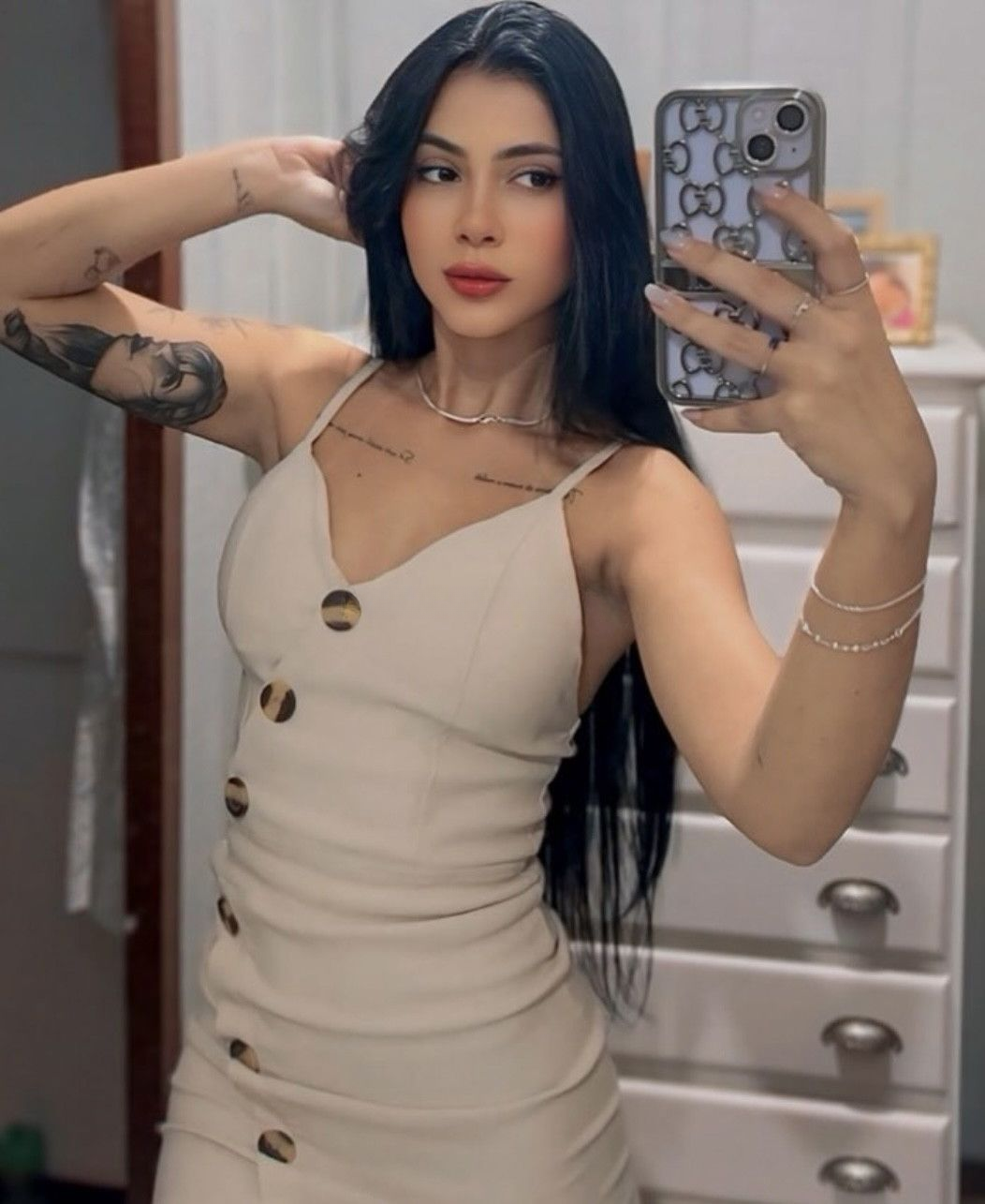 612408105|MORENA|Chica