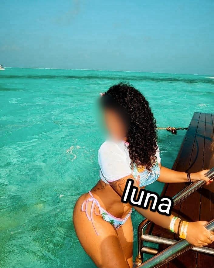 613494451|LUNA|Chica