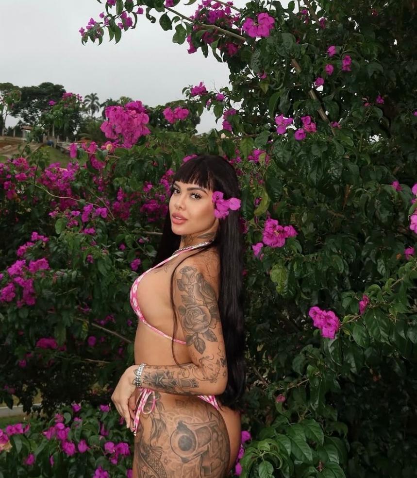 627996125|MÍA|Chica
