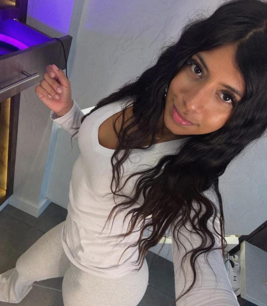 672882472|SOL|Chica