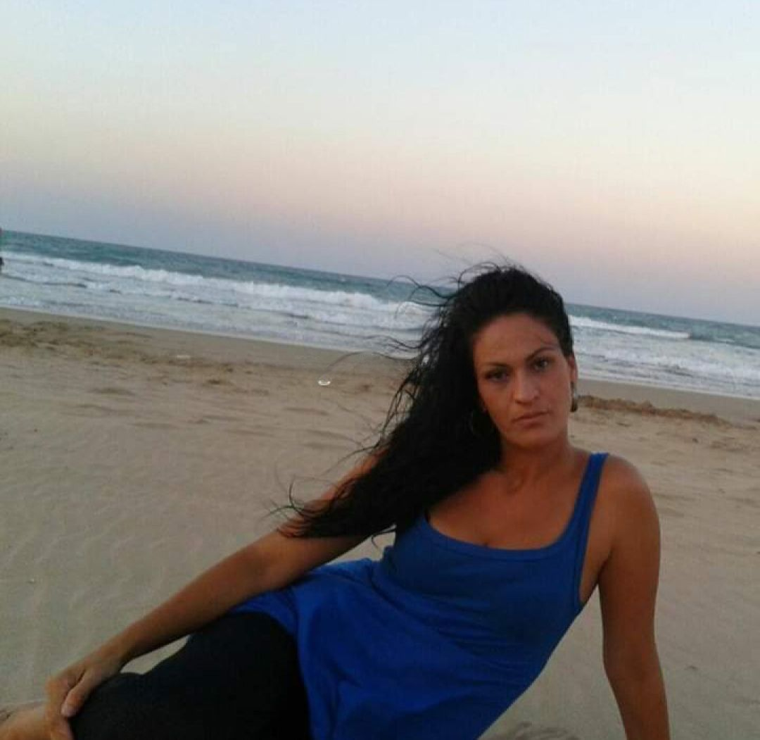 611296214|LORENA|Chica