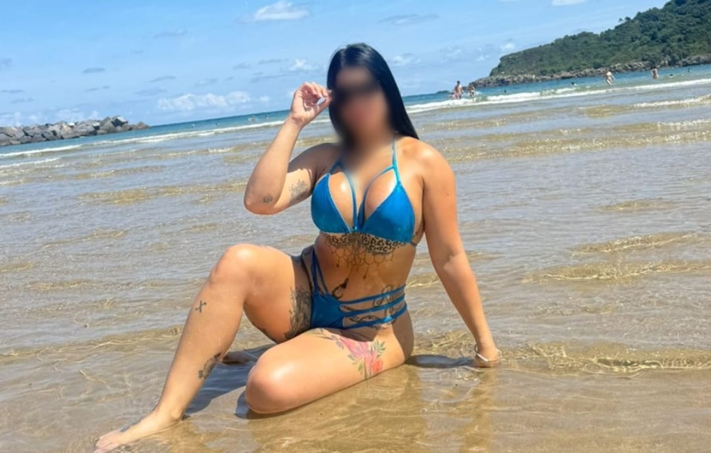 604208486|MAFE|Chica
