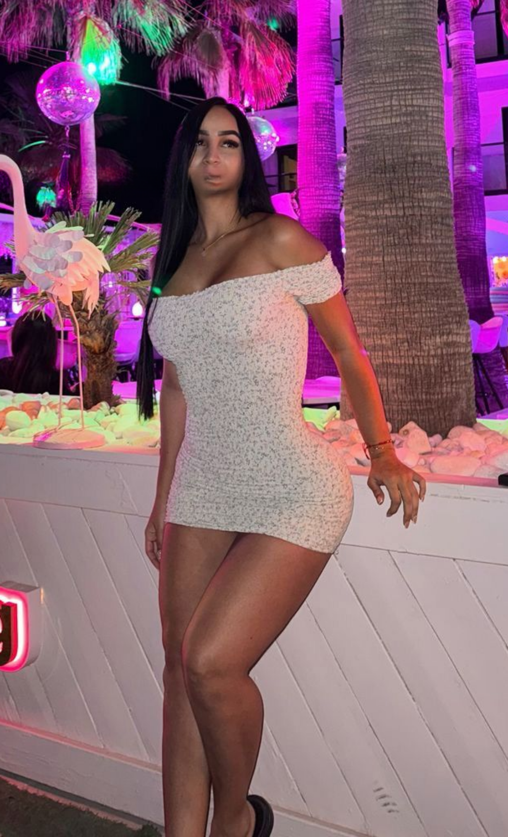 612451725|DANIELA|Chica