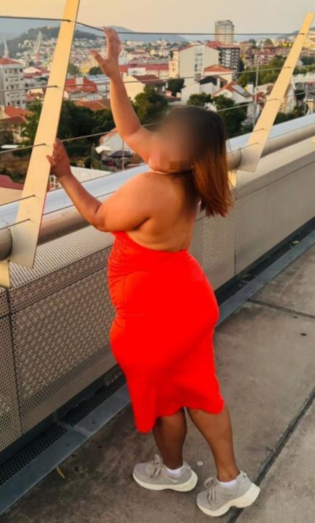 682334761|CRISTAL|Chica