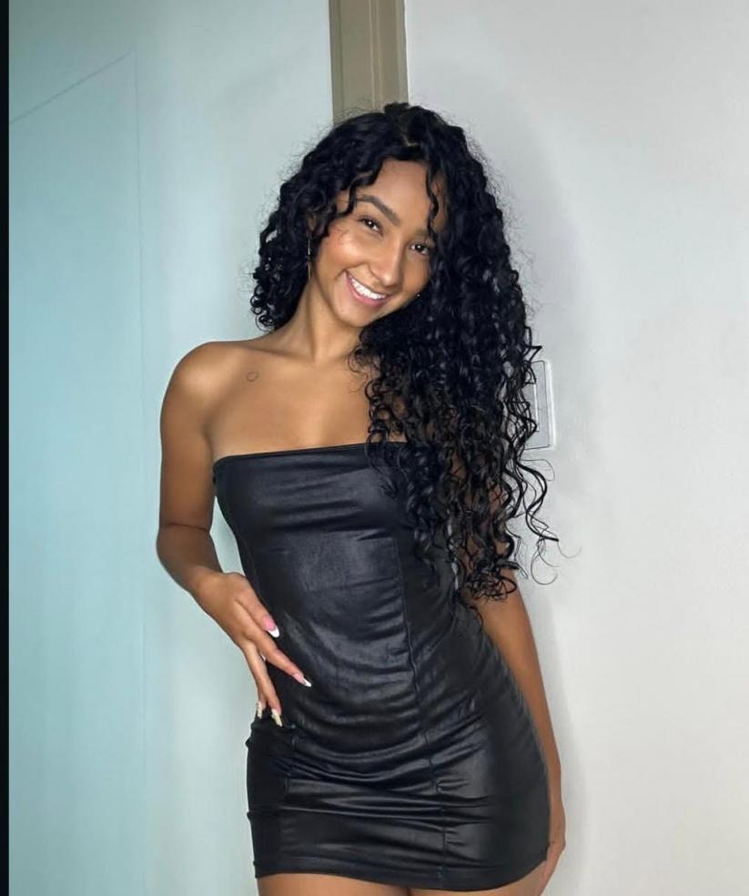 637264632|Hafida|Chica
