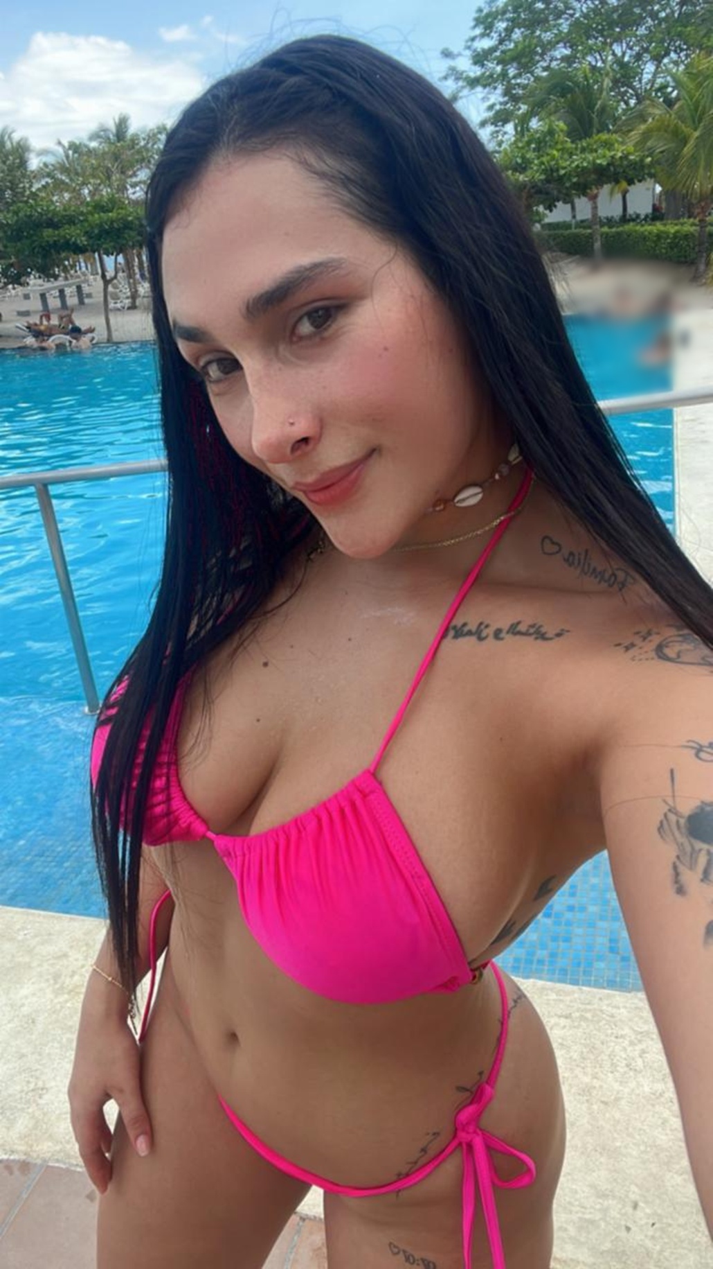 637906916|VALERIA|Chica