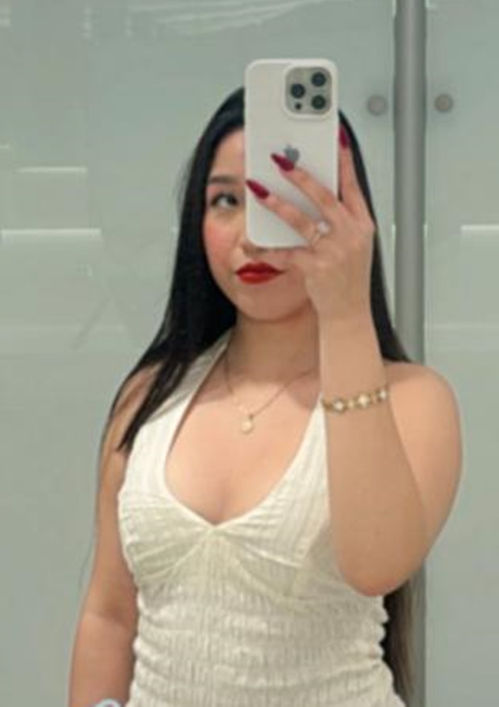 604875489|SARA|Chica