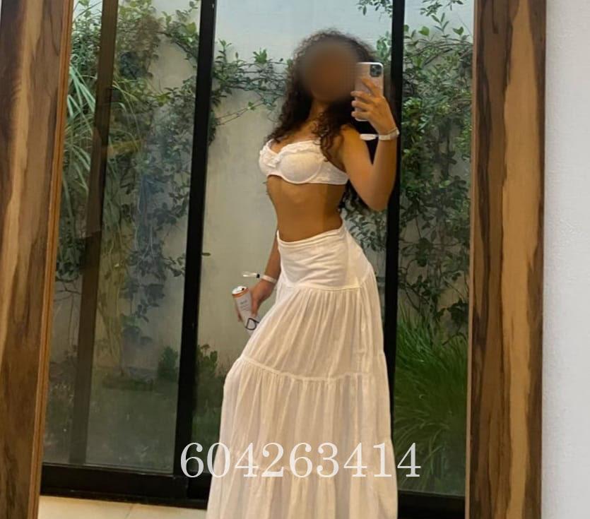 604263414|Estefani|Chica