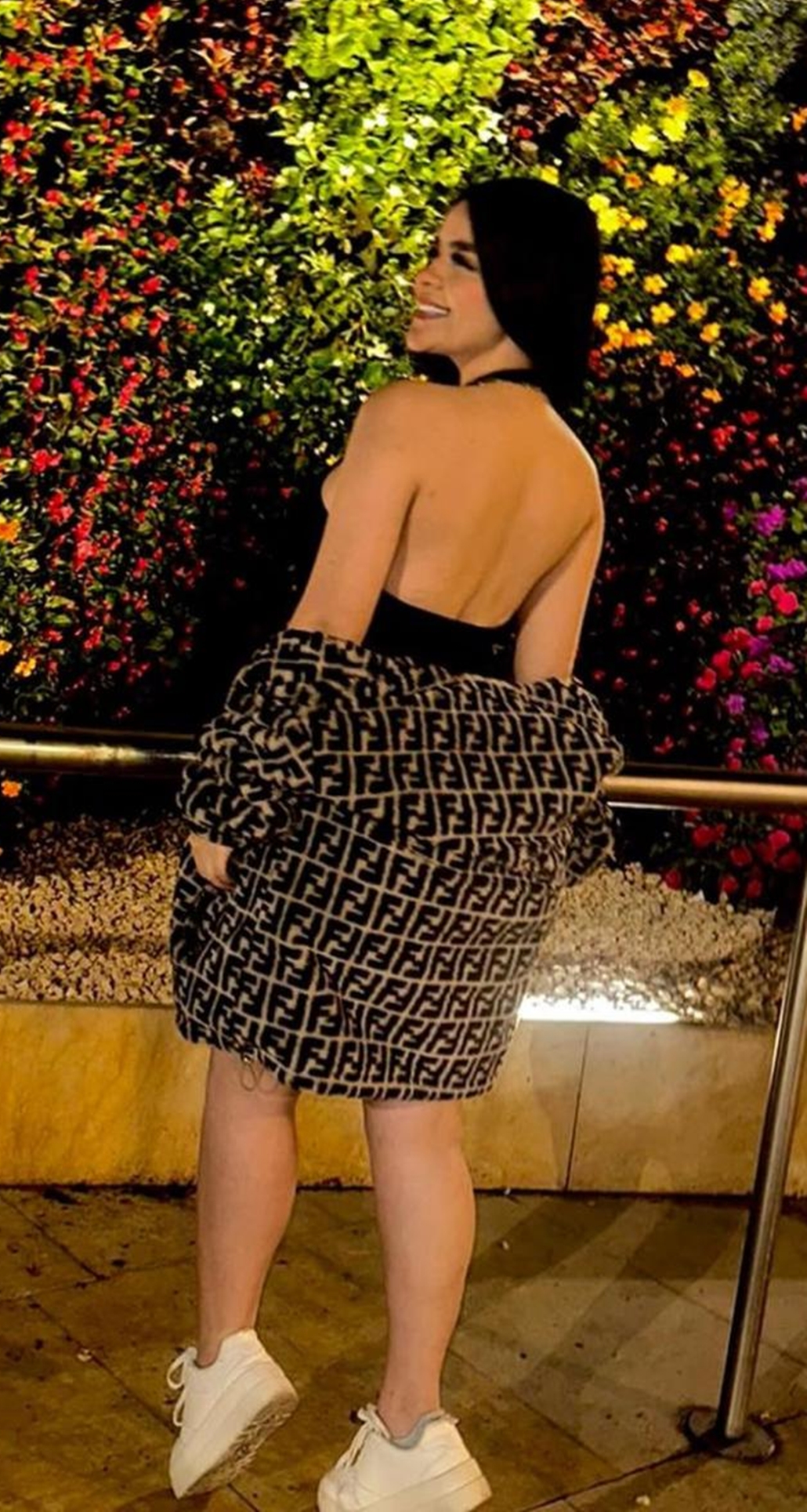604191082|KENDALL|Puta