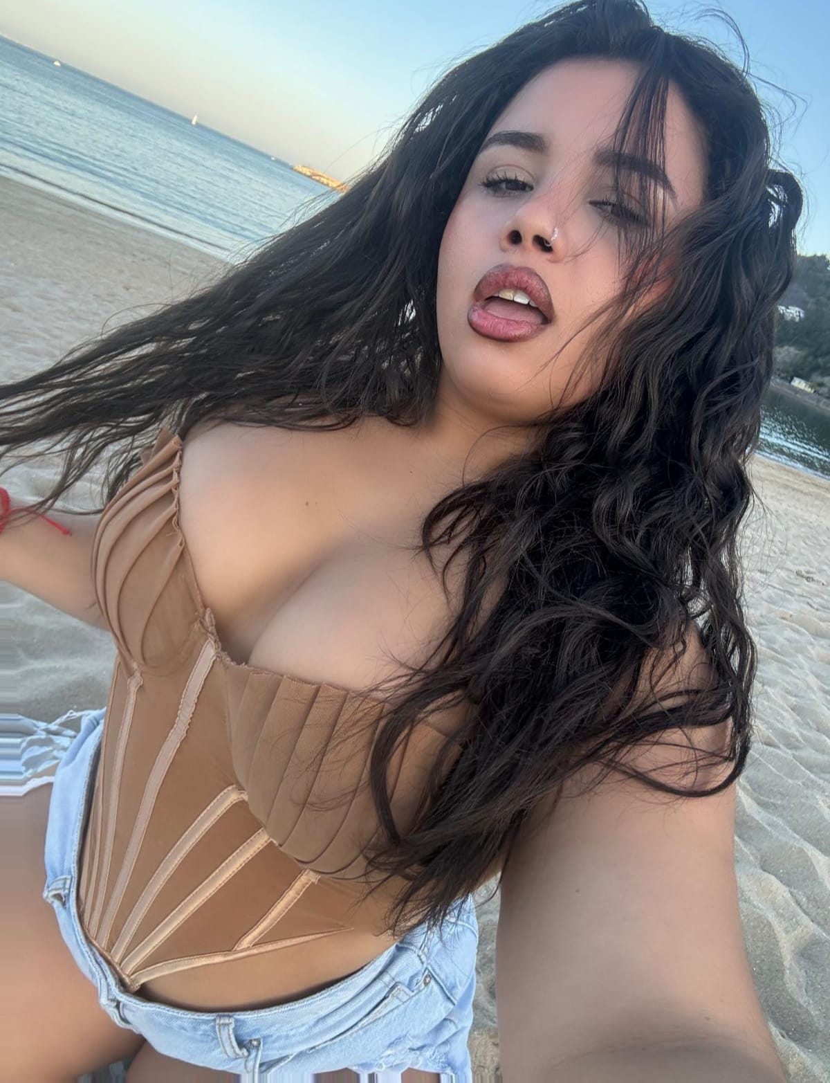 642571443|KARLA|Chica