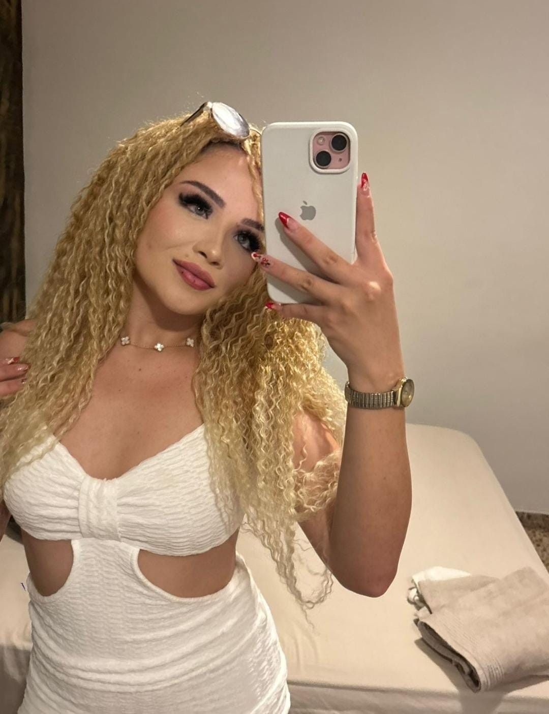 613252638|EVELYN|Chica