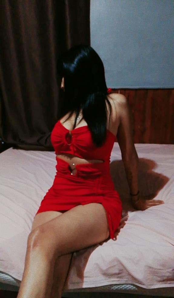 651525653|INGRID|Chica