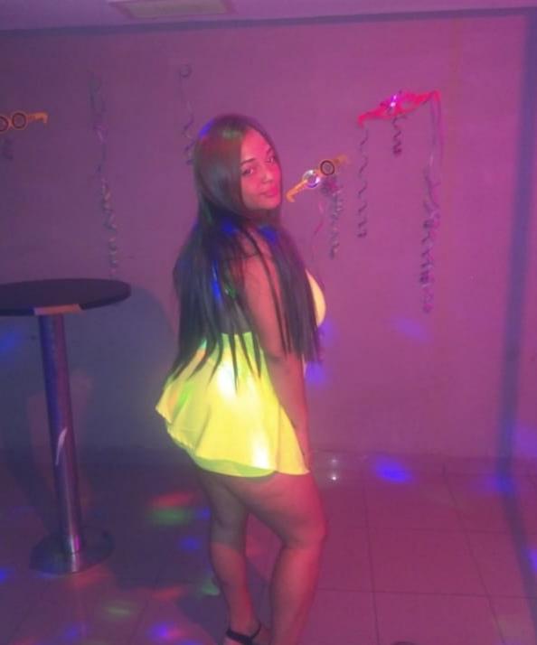 614151427|MIA|Chica