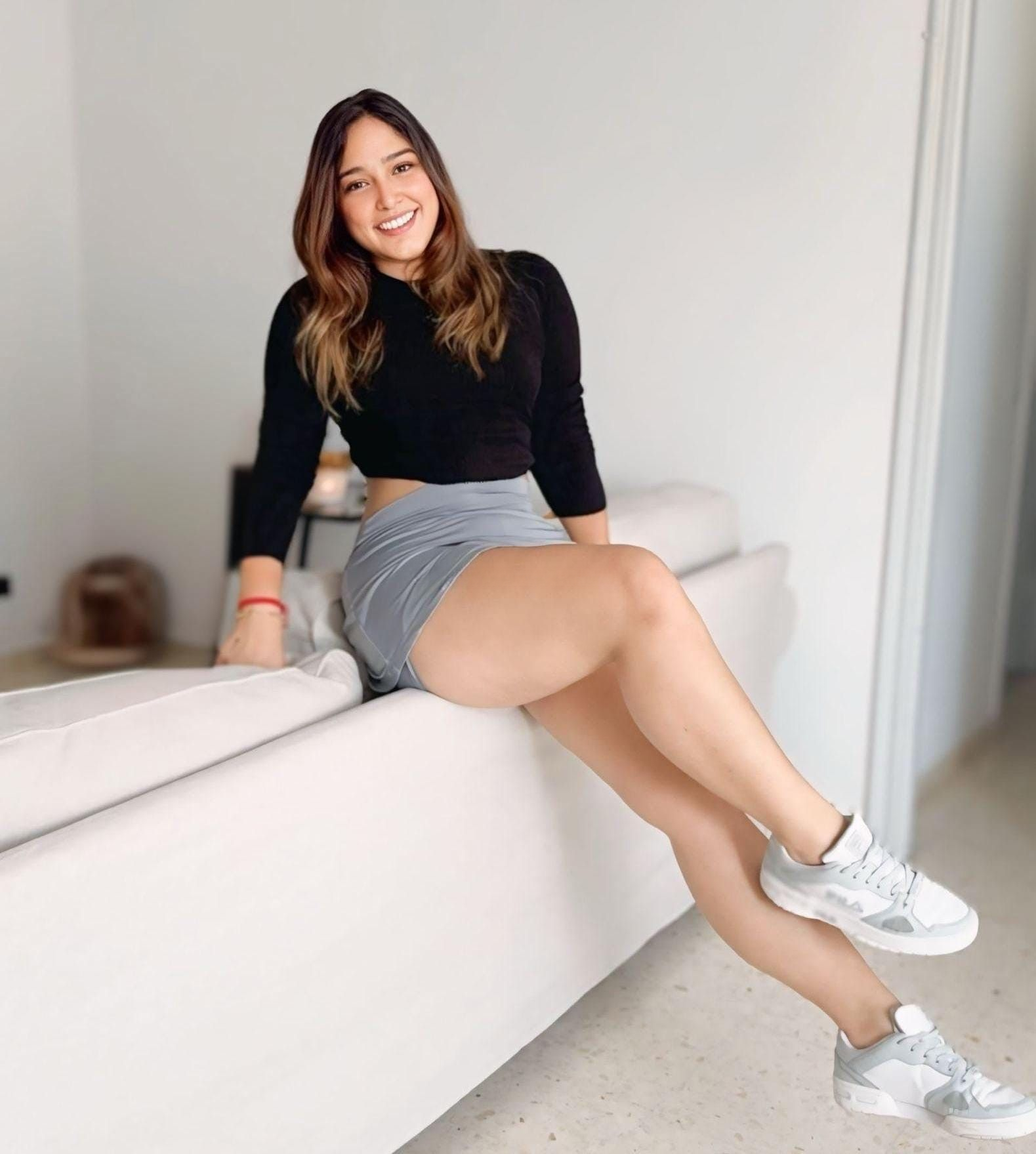 614786376|CAMILA|Chica