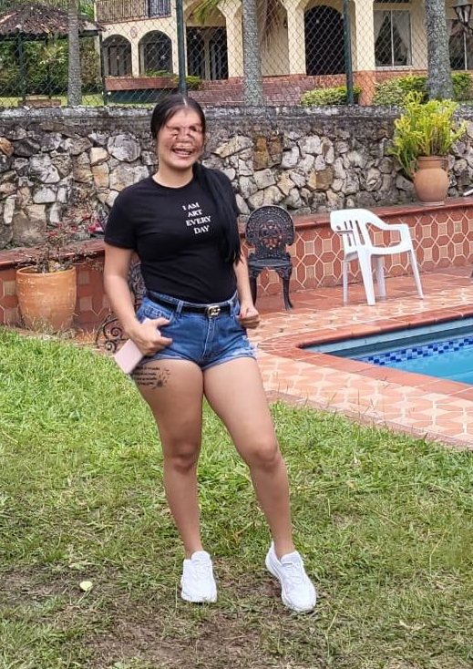 603970514|CATALINA|Chica