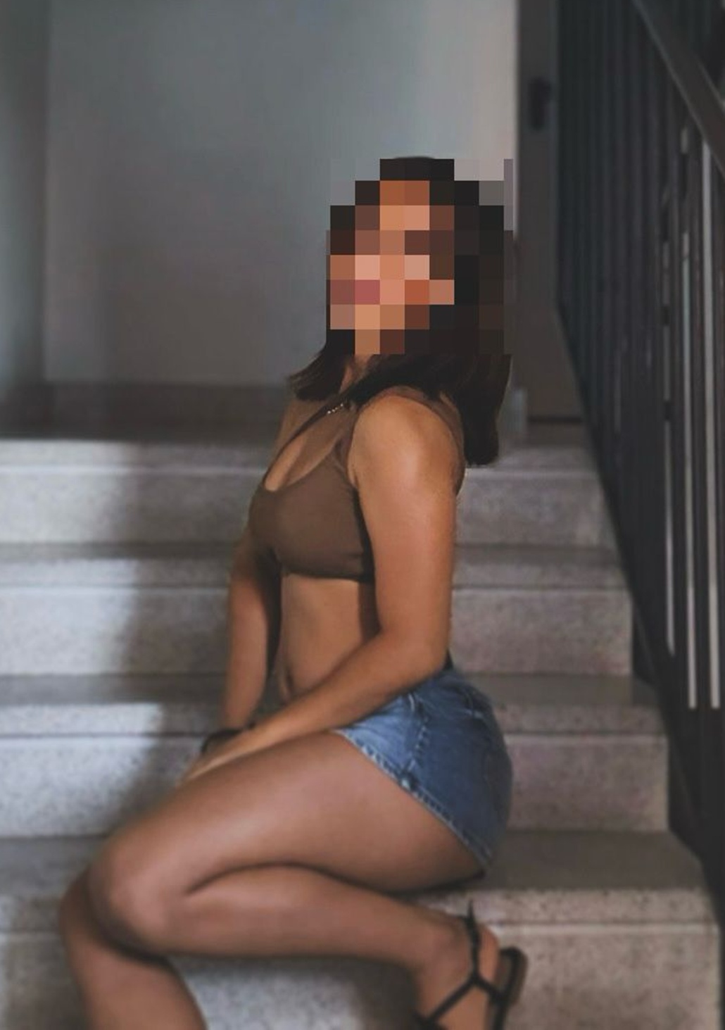 613205525|SOFI|Chica
