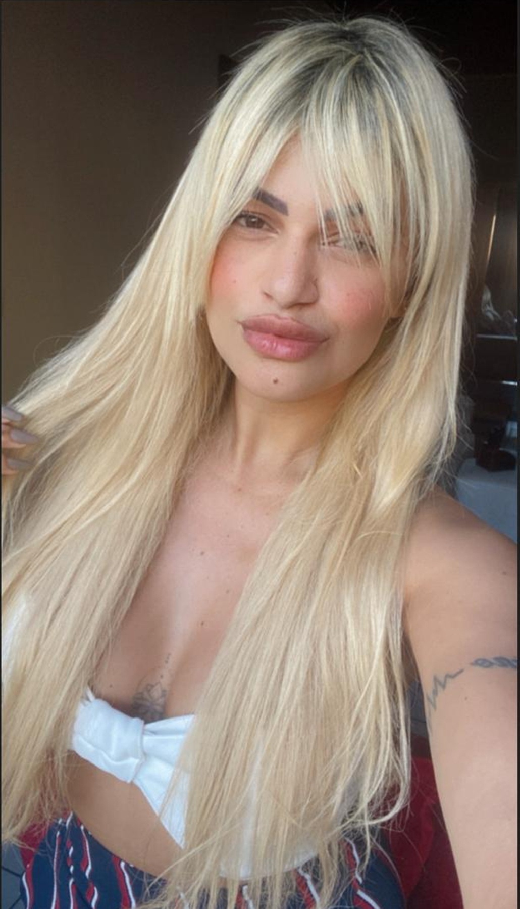 624694100|GRAZIE|Chica