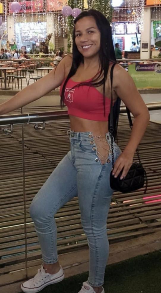613413461|NICOLE|Chica