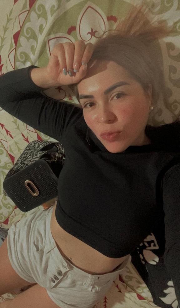 641910948|NIKOL|Chica
