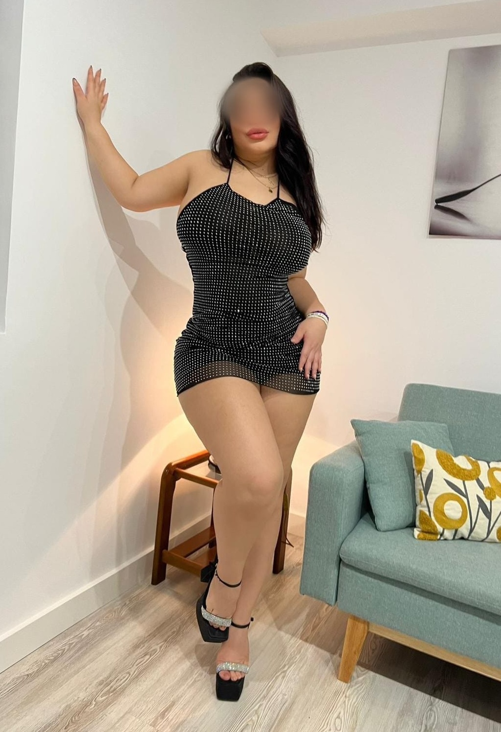 675797030|YUVANNA|Escort