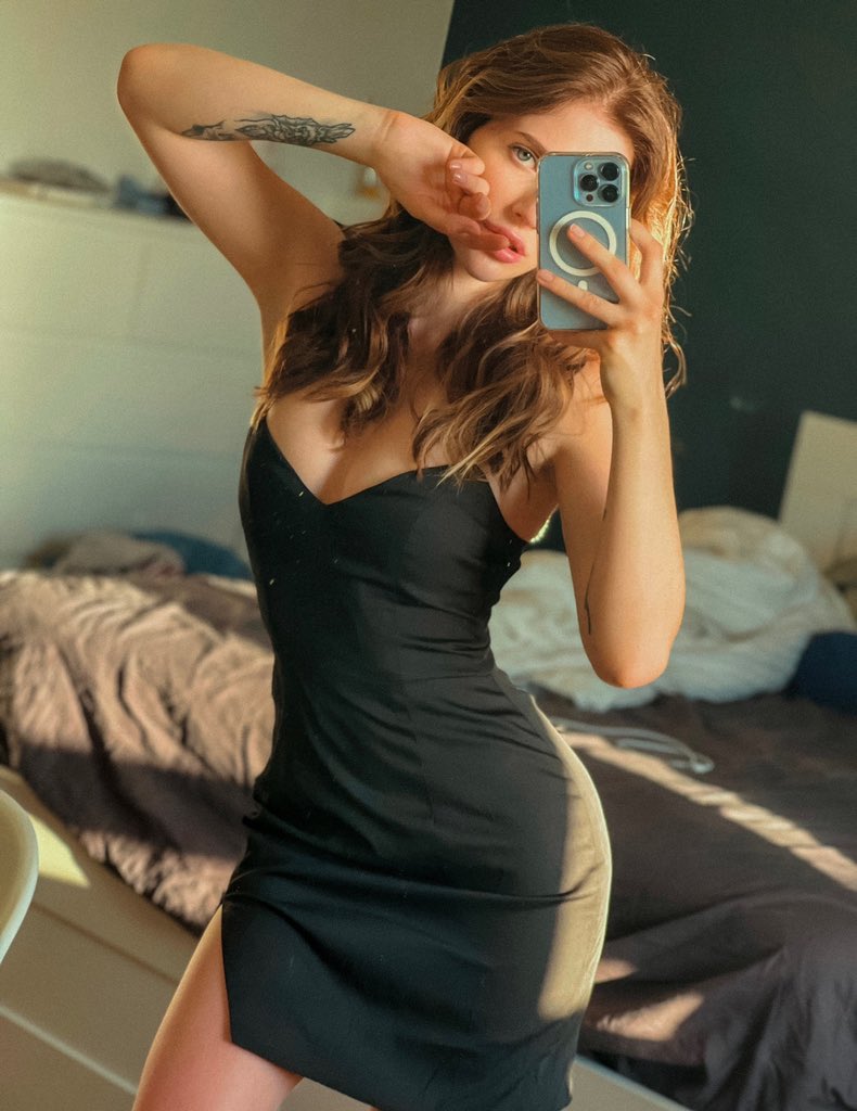 660174684 | LAURA | Puta