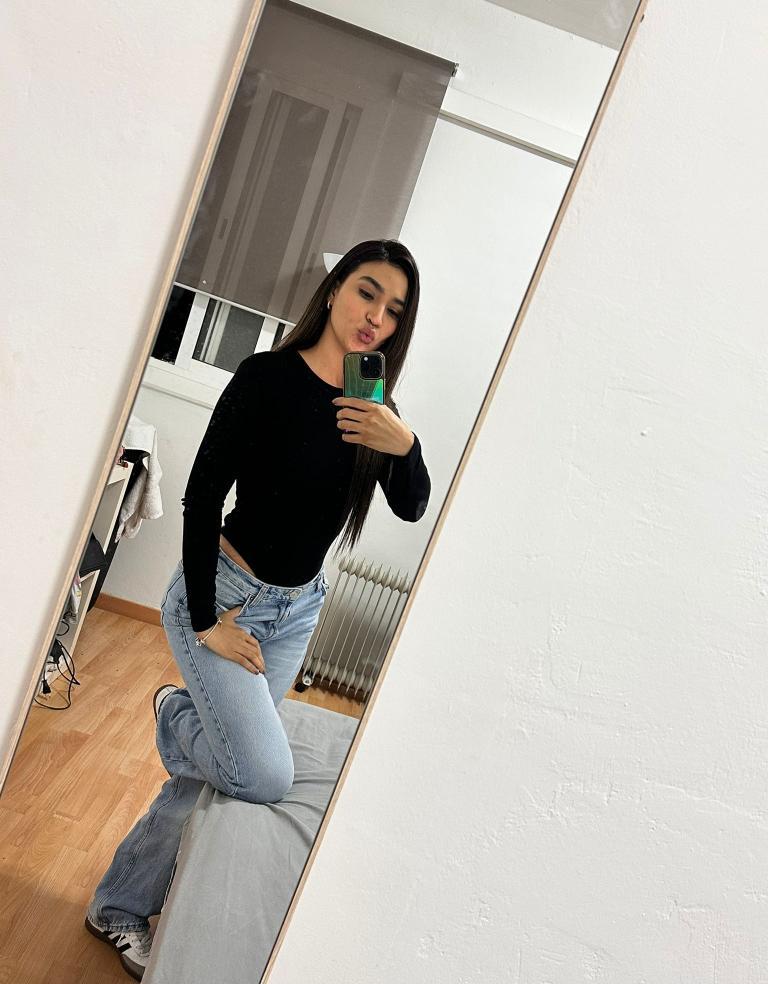 612221194|SOFIA|Chica