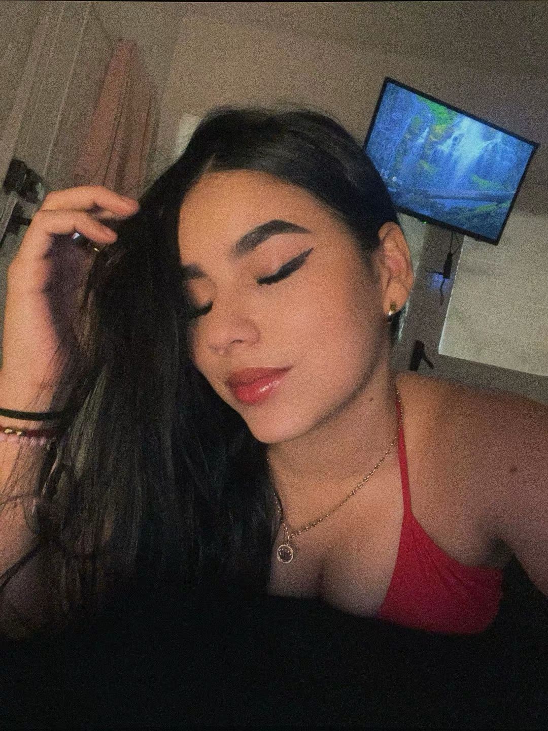 614746924|MARIANA|Escort