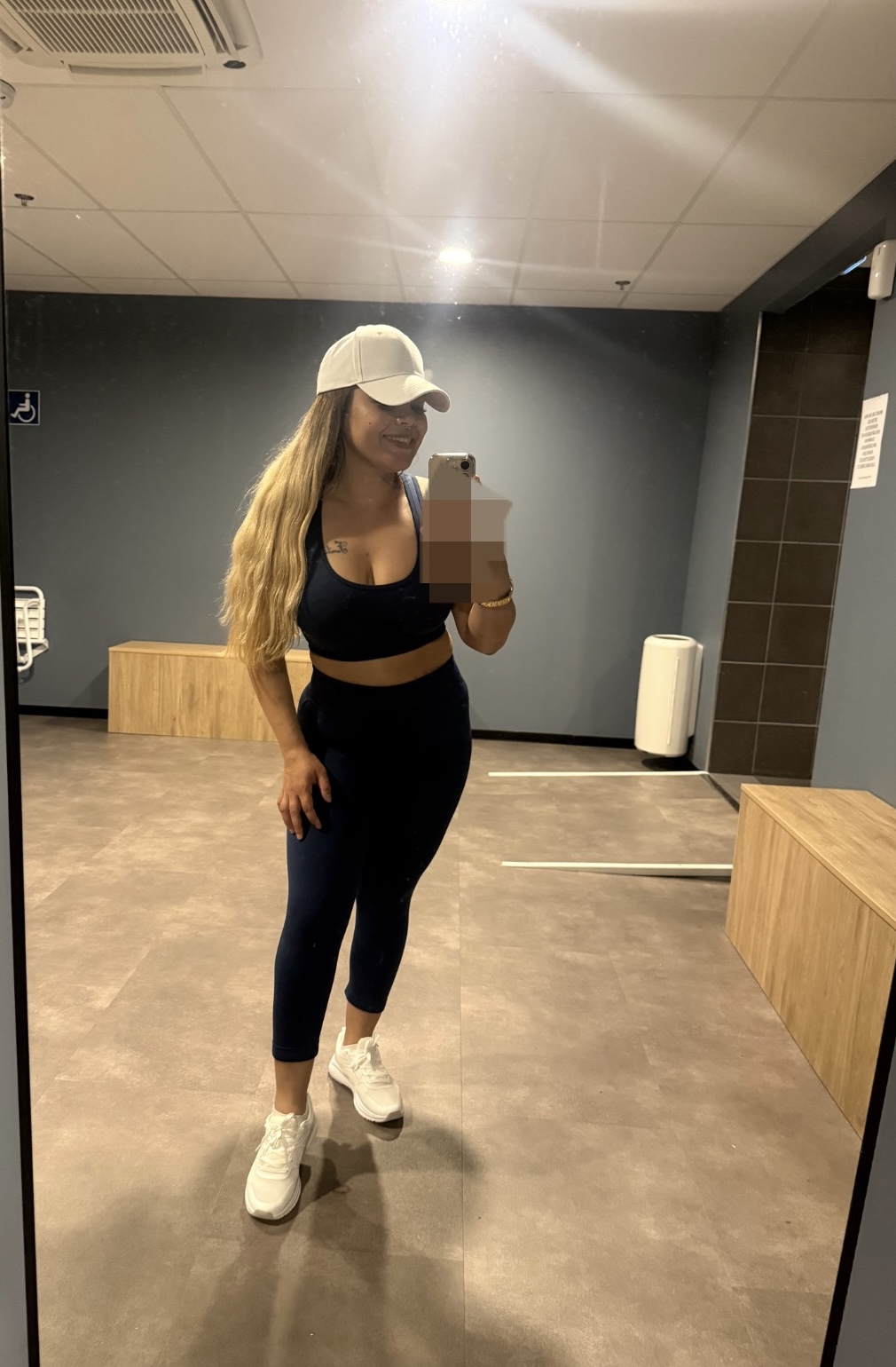 632945985|MARCELA|Chica