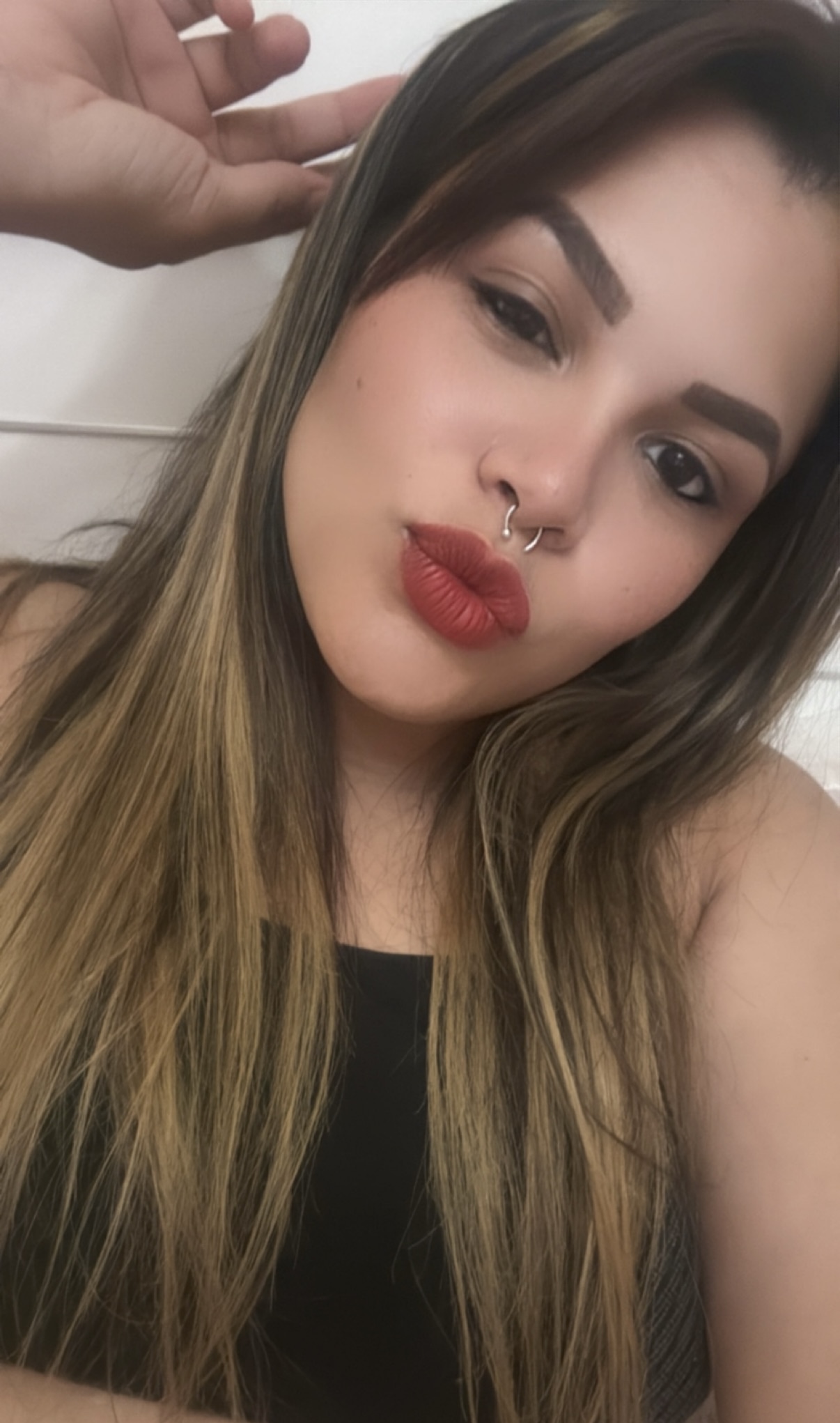 632945985|MARCELA|Chica