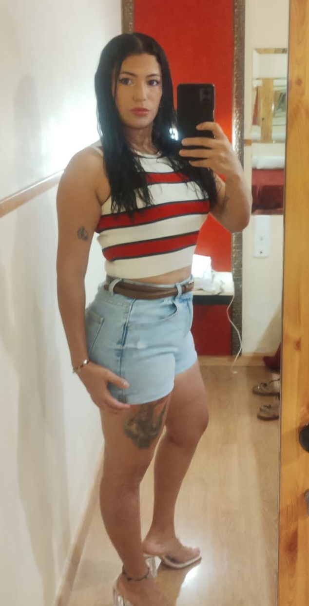 613305473|CHARLOTTE|Chica