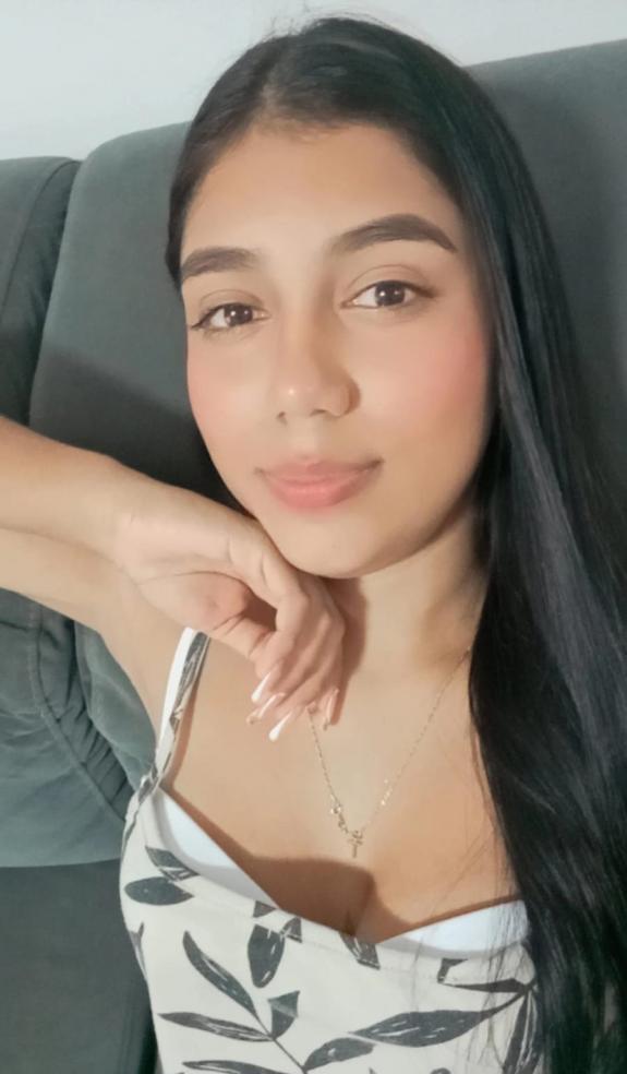 633485368|DANIELA|Chica