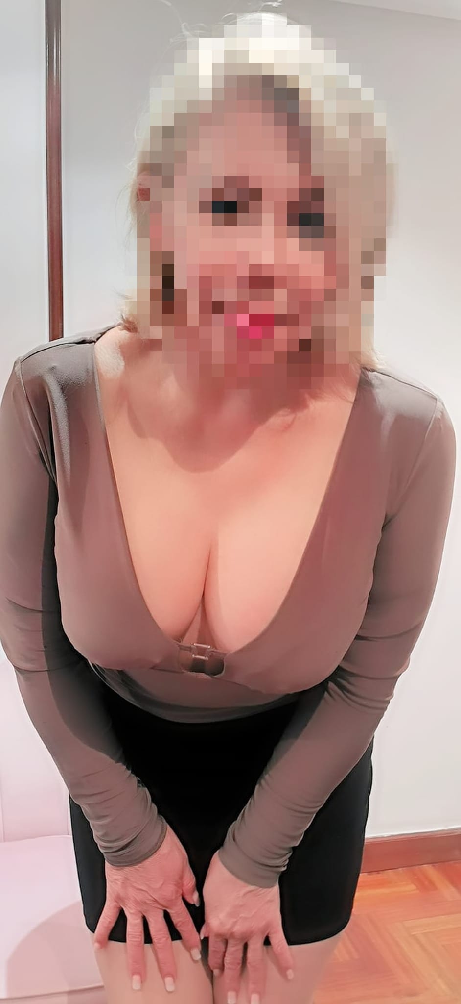 623481600|YELI|Escort