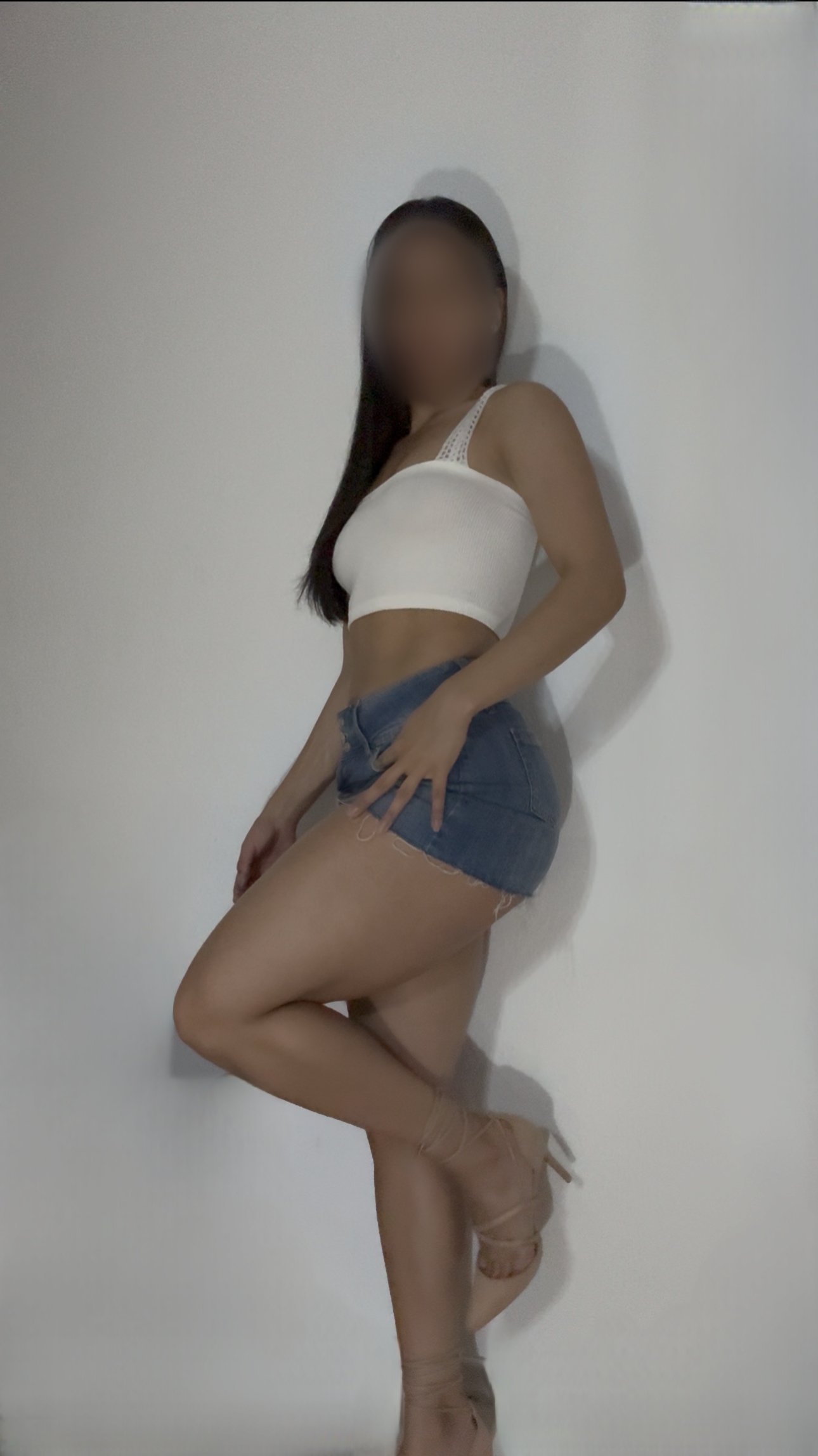 630368790|REBECCA|Chica