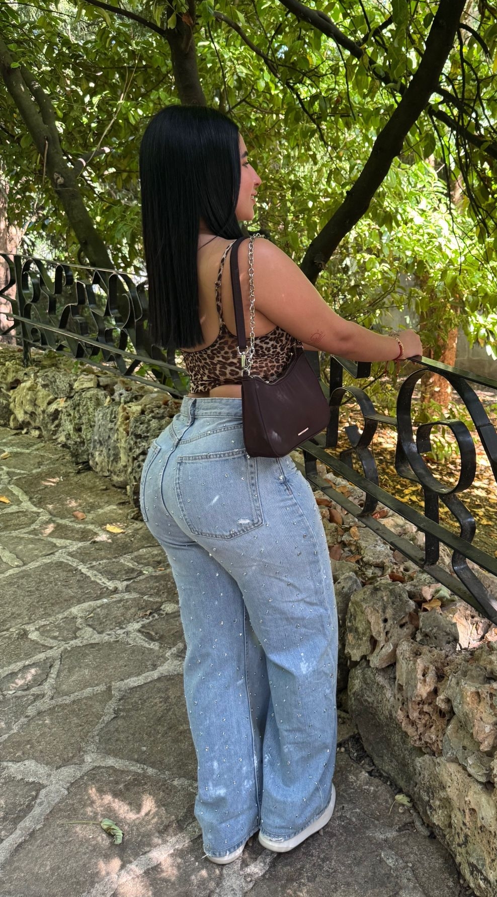 613363372|NICOL|Chica