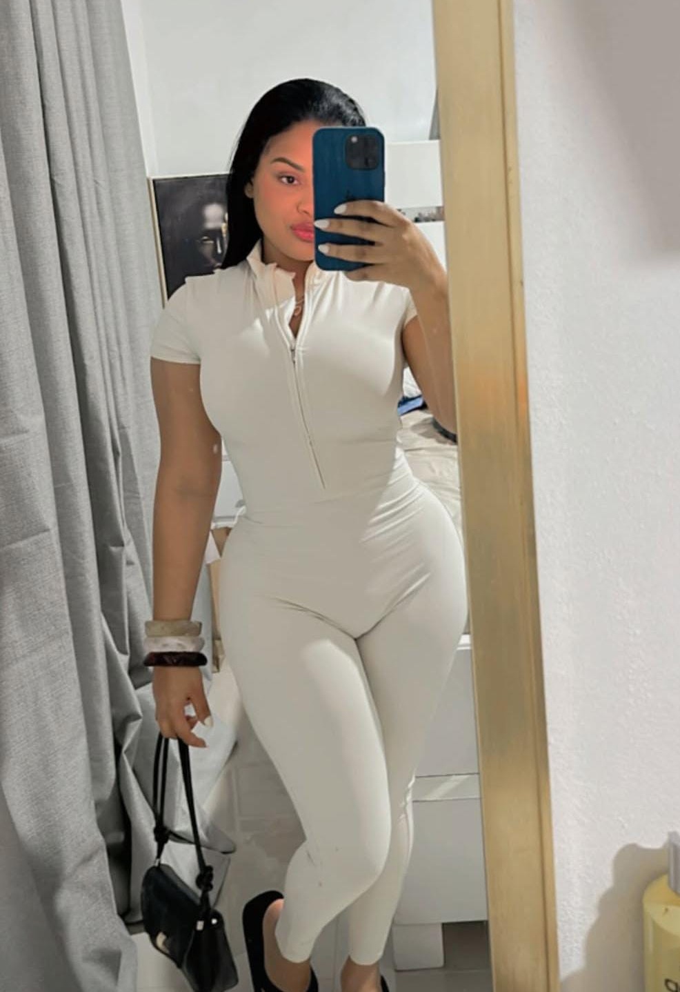 636420480|ANGIE|Escort