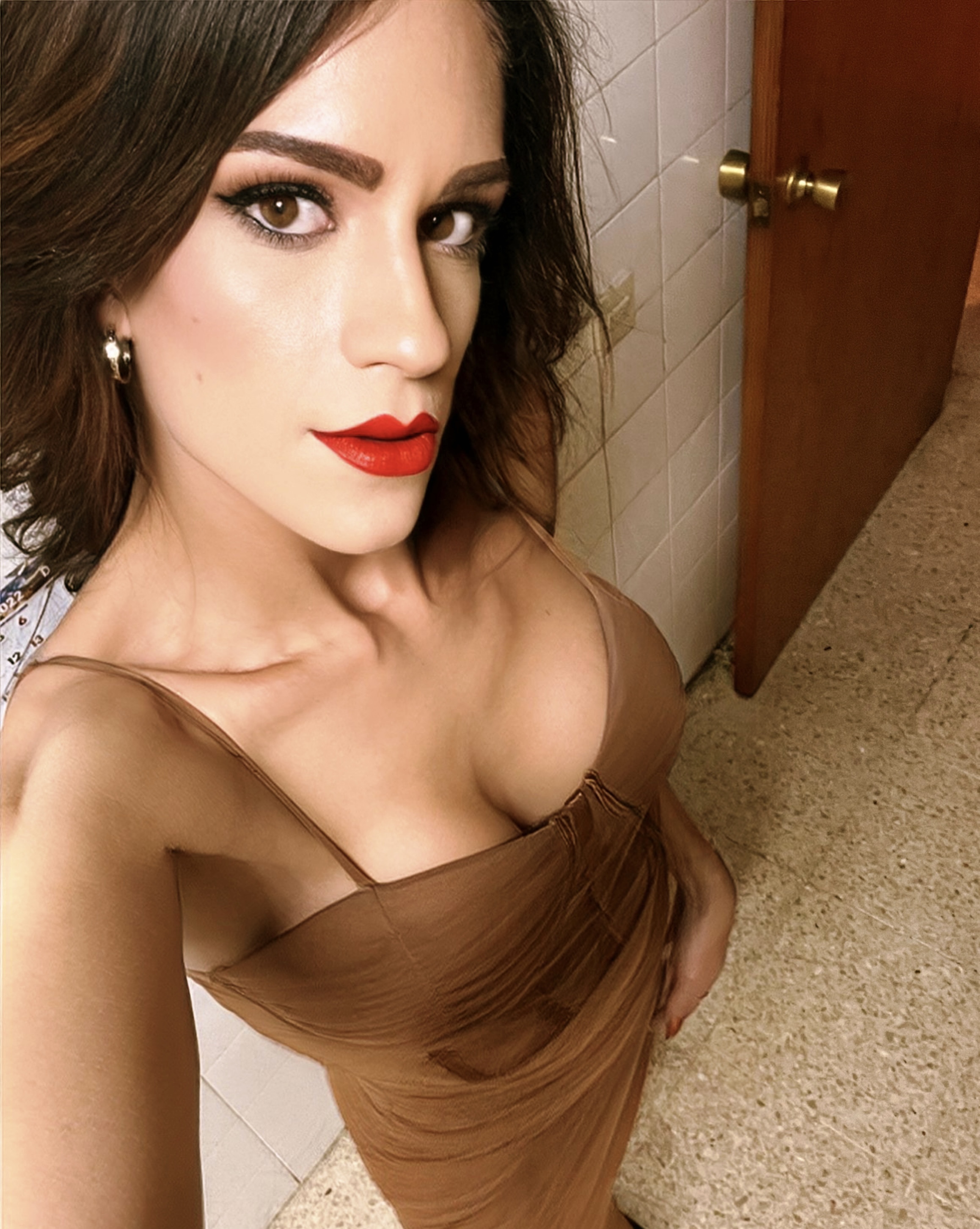 687638991|CRISTINA|Transexual