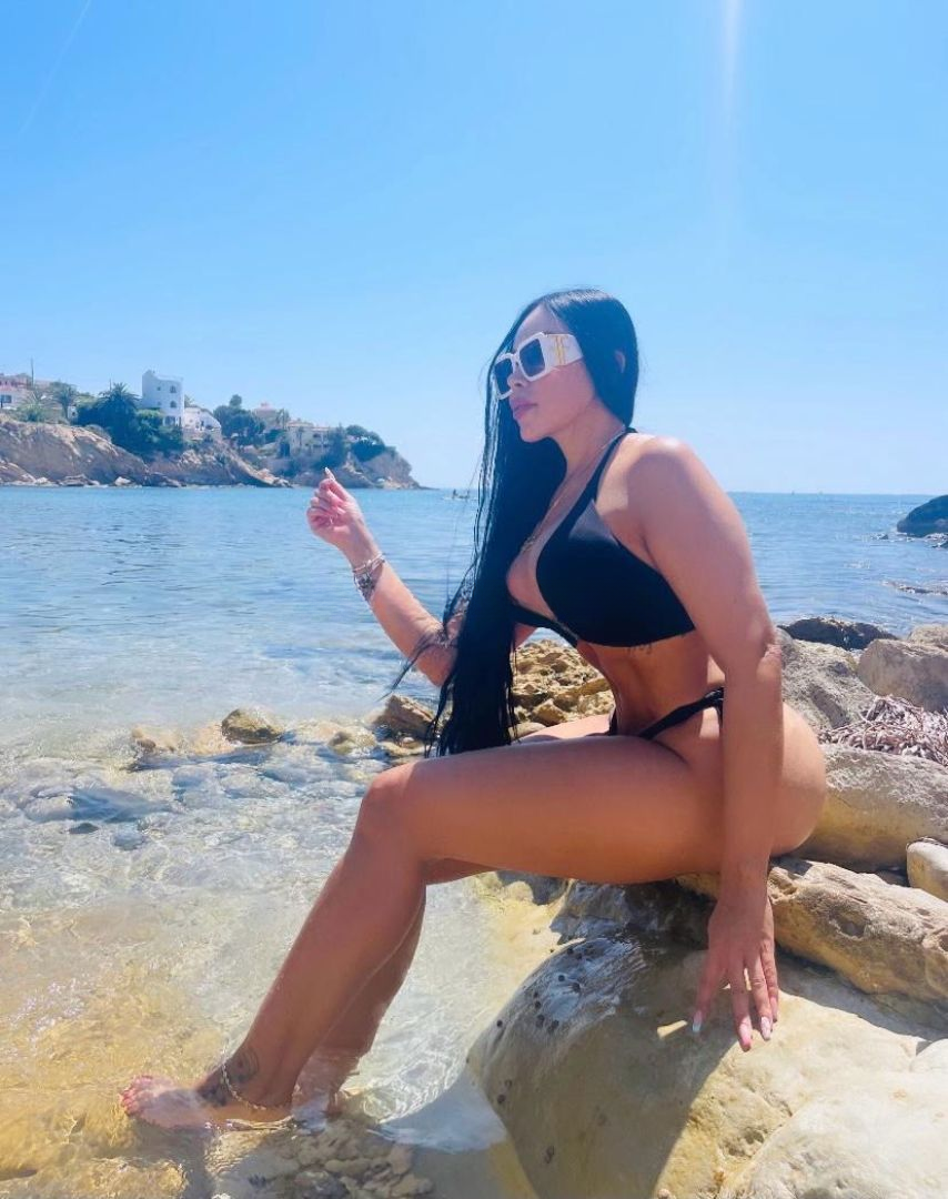 687051708|ANTHONELA|Chica