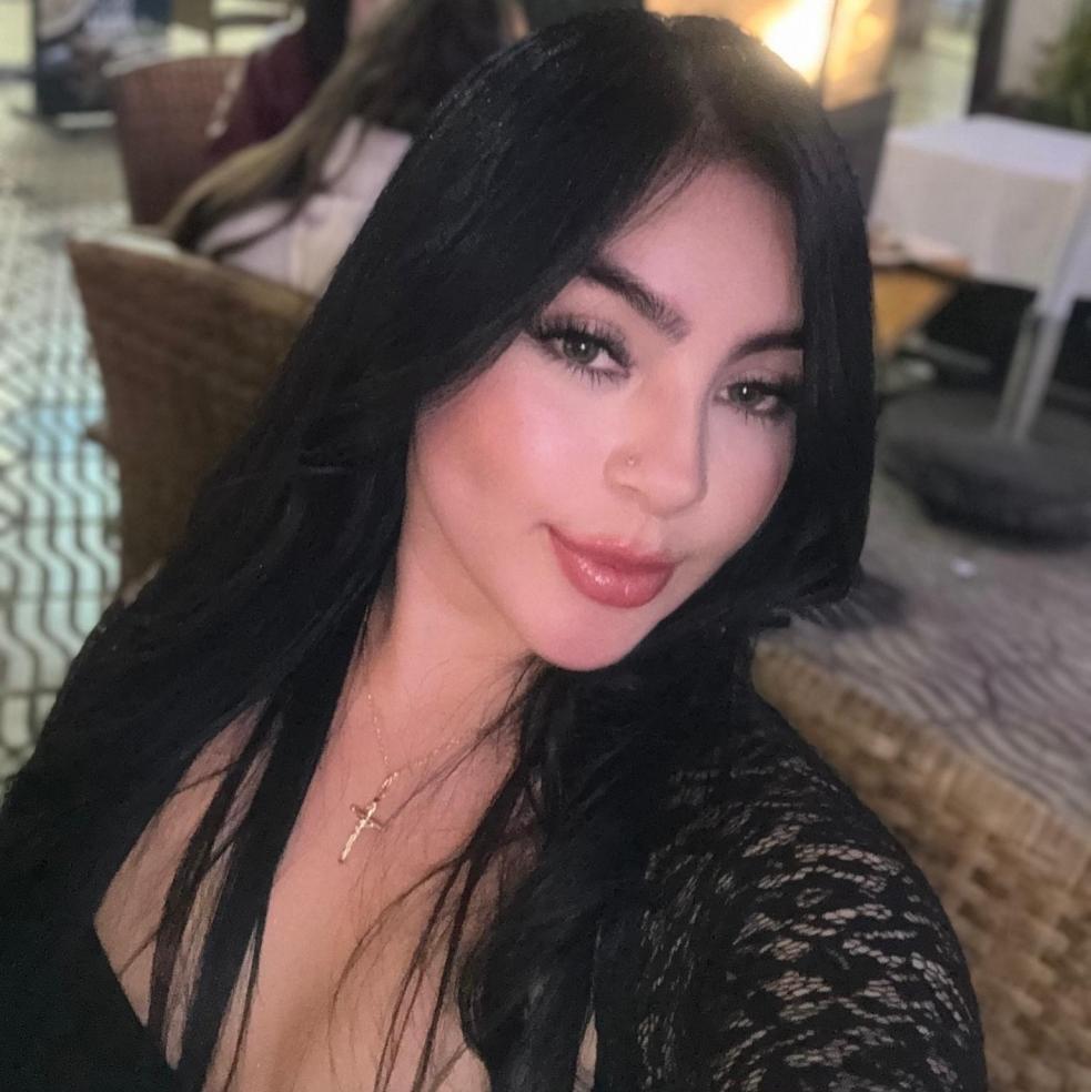 697914641|VALENTINA|Chica