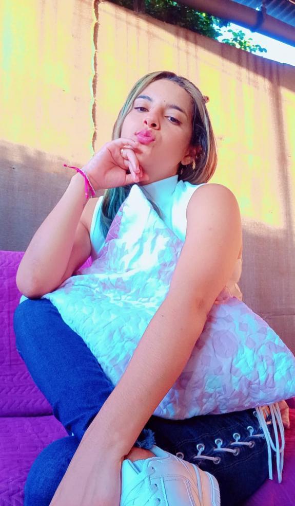 654718839|AICHA|Chica