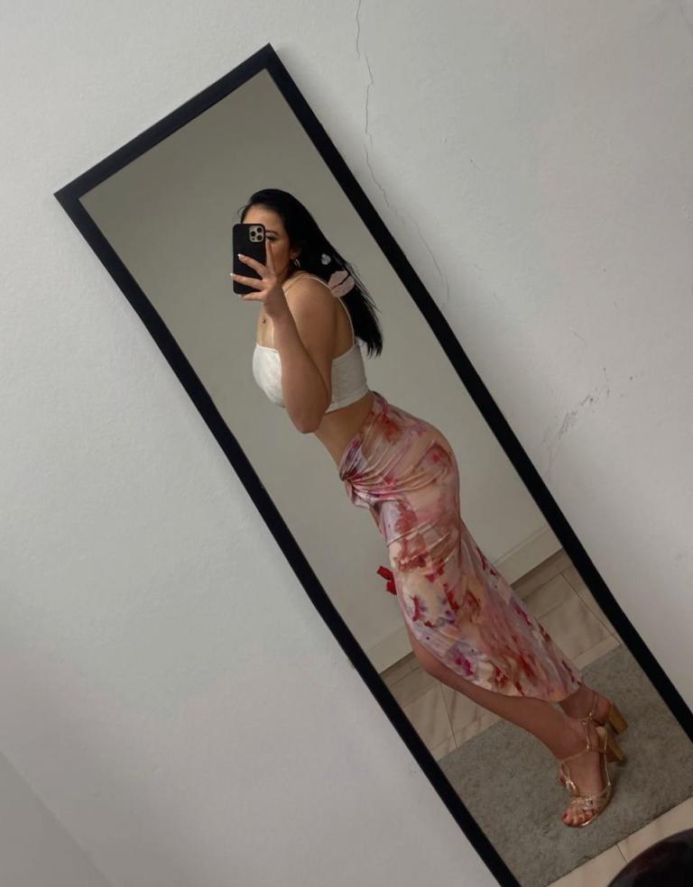 654843643|ESPAÑA|Chica