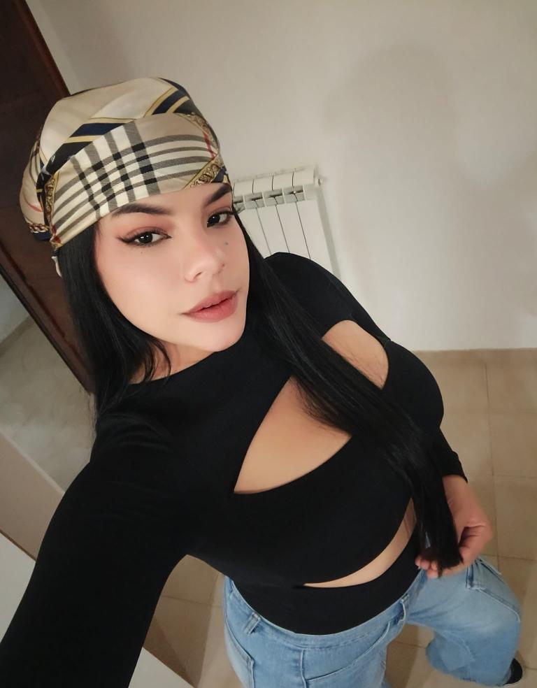 633906423|MANUELA|Chica