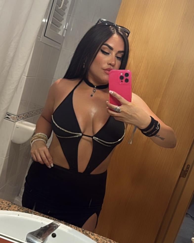 674523894|VENUZ|Chica