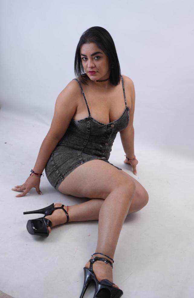624274998|AROA|Chica