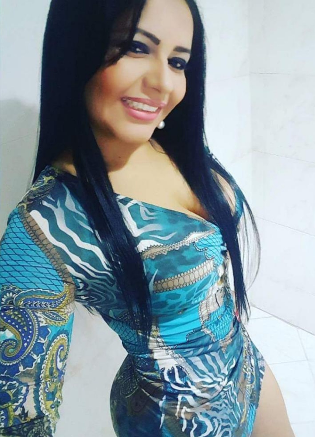 613635214|MIA|Chica