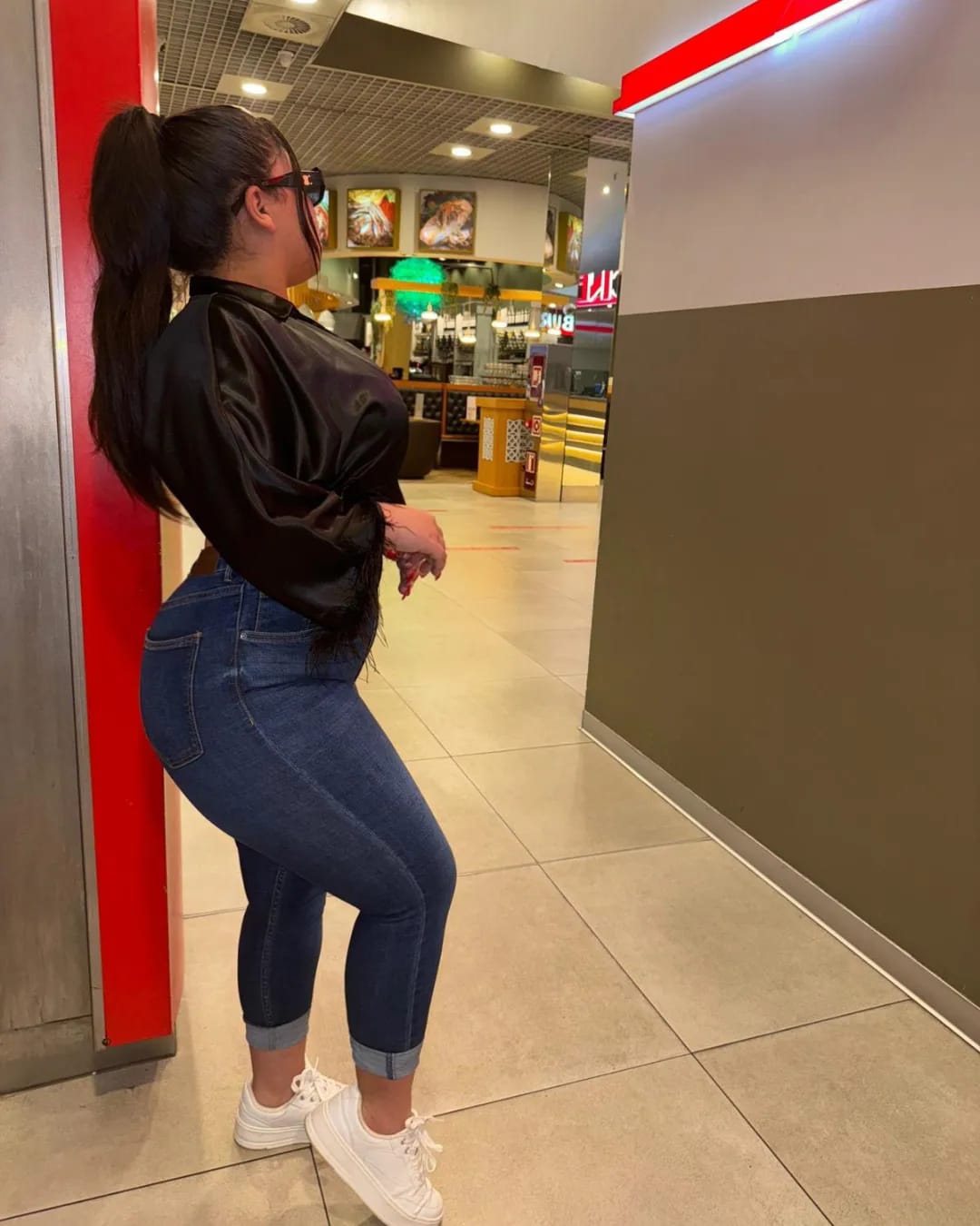 642571443|KARLA|Chica