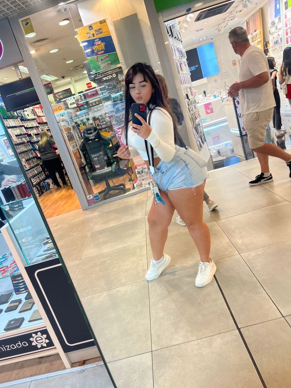 642571443|KARLA|Chica