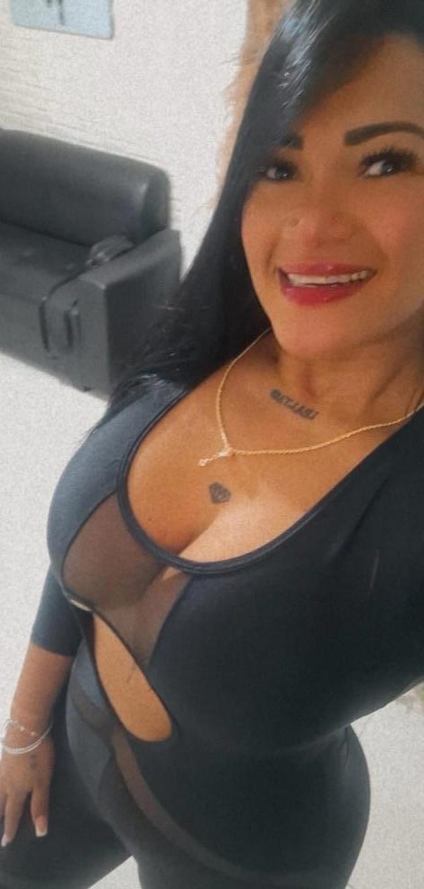 670456768|AMBAR|Chica