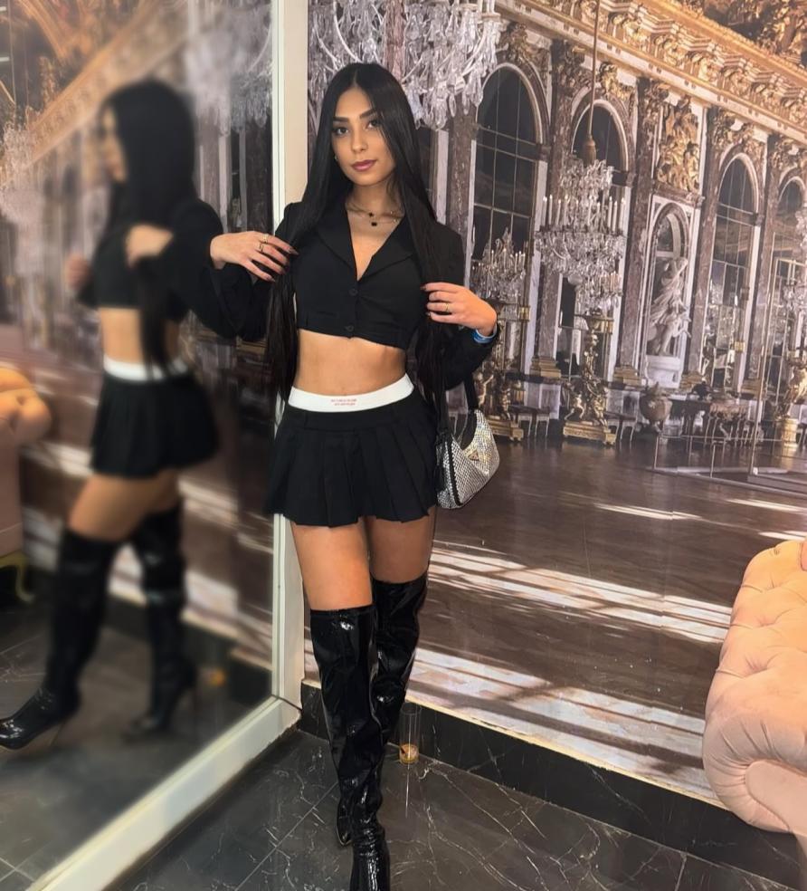 643764601|DAVINIA|Chica