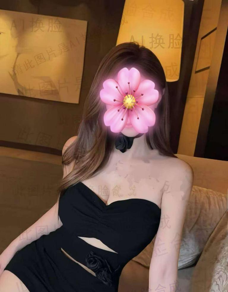 643634921|ASIA|Chica