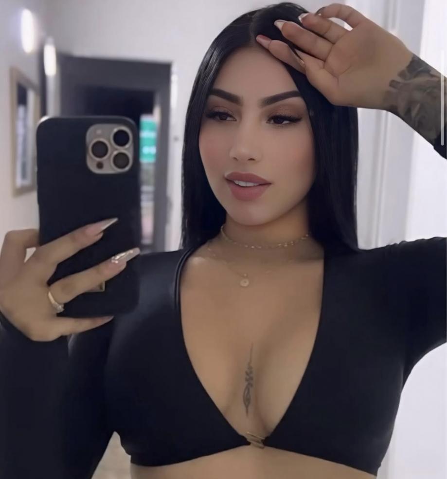 624953239|AN|Chica